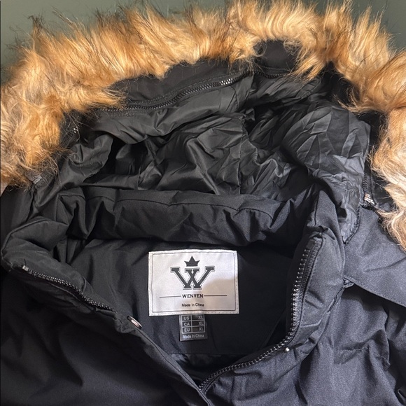 New! Black Puffer Coat with Faux Fur Hood. - Picture 3 of 5